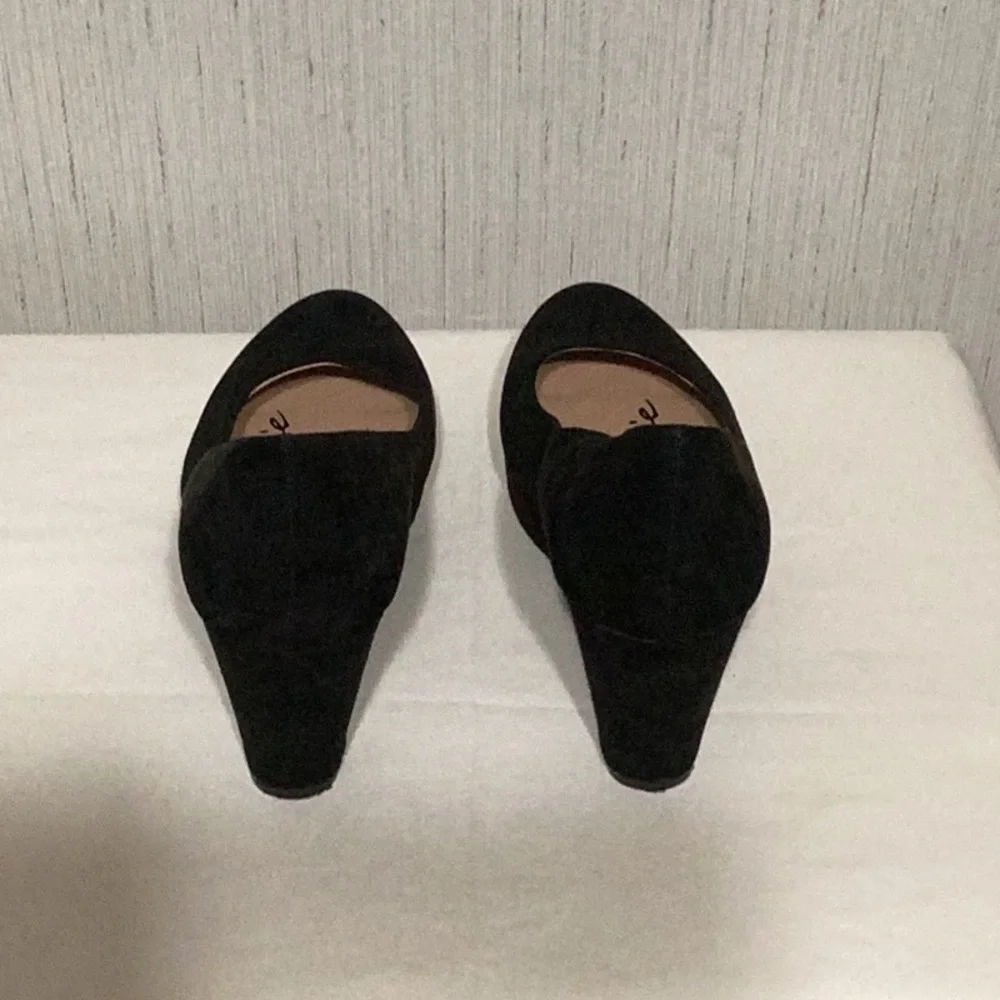 American rag black wedges, size 7 in women. - Picture 4 of 7